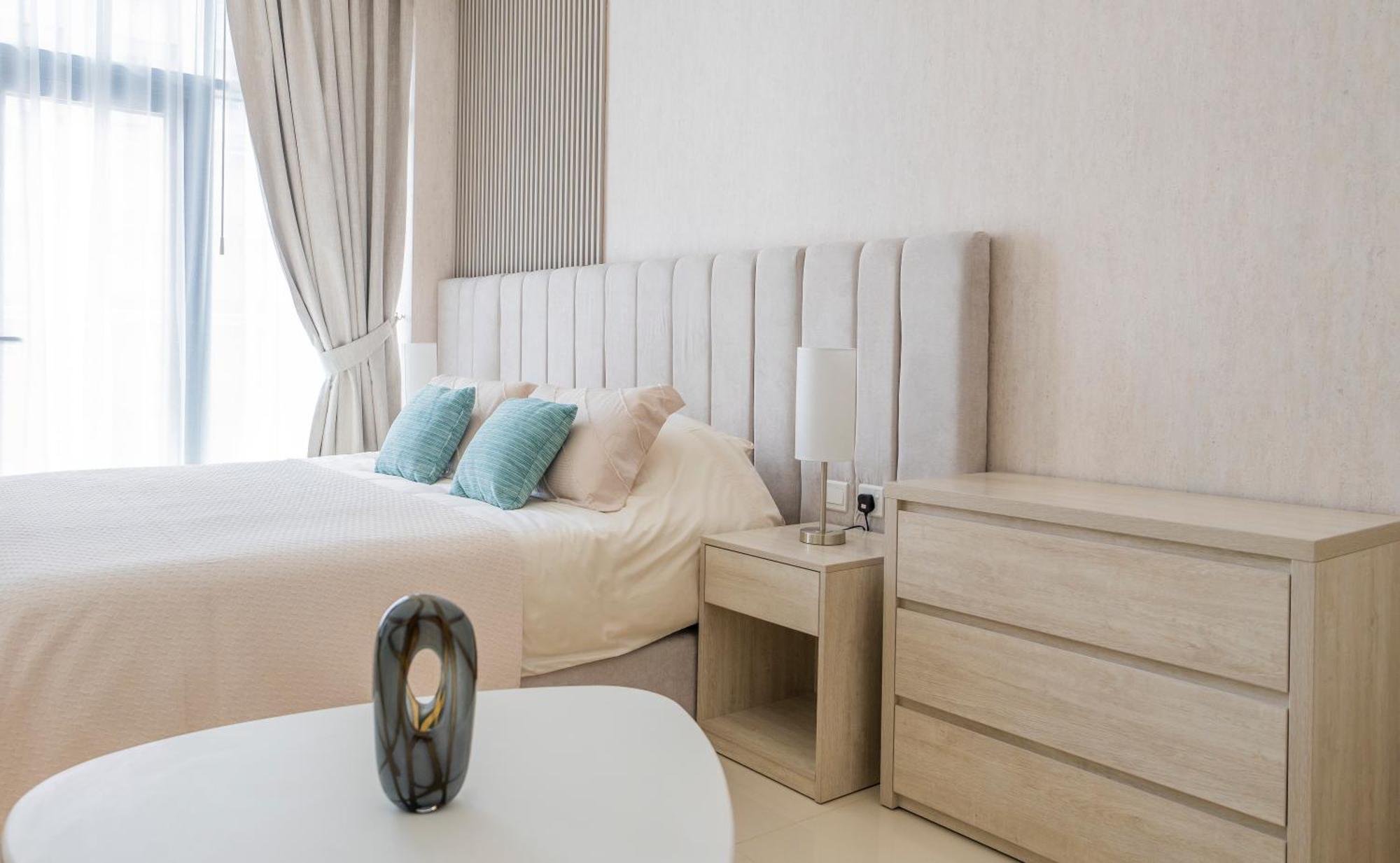 Apartment With Pool And Private Access On Palm Jumeirah